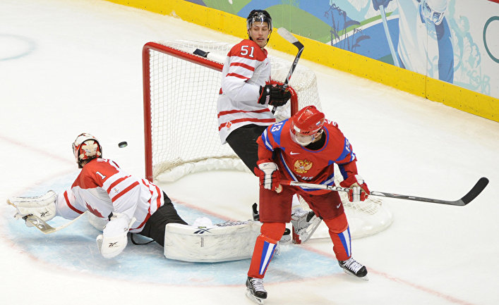 Фото, источник Google. Картинки. Павел Дацюк на пятачке канадцев