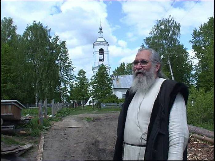 Отец Виктор (Салтыков) в селе Жарки