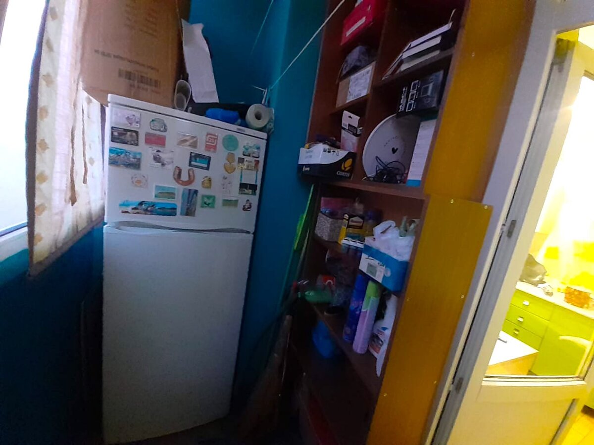 Листайте вправо