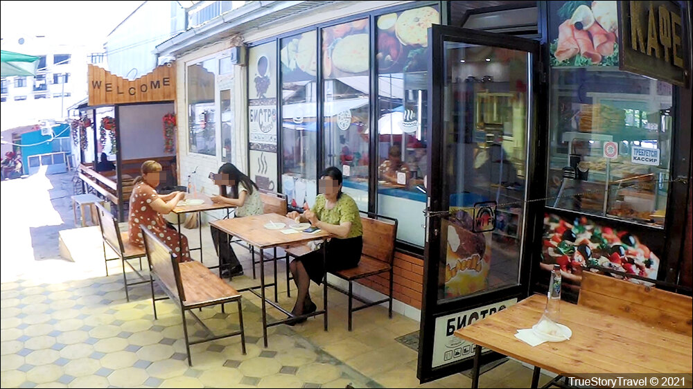 Бистро на рынке в Дагестане