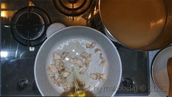 Спец по вытапливанию жира 7 букв. Латышский хлебный суп. Хлебный суп рецепт Латвия. Сколько варится печень куриная по времени до готовности в кастрюле.