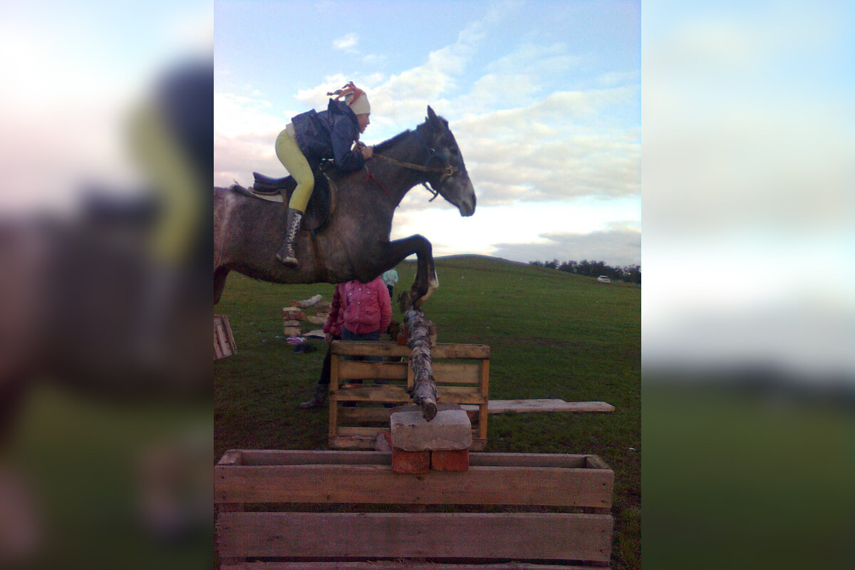 Мышка - вторая дочка Медеи, обладала отличными конкурными способностями. 