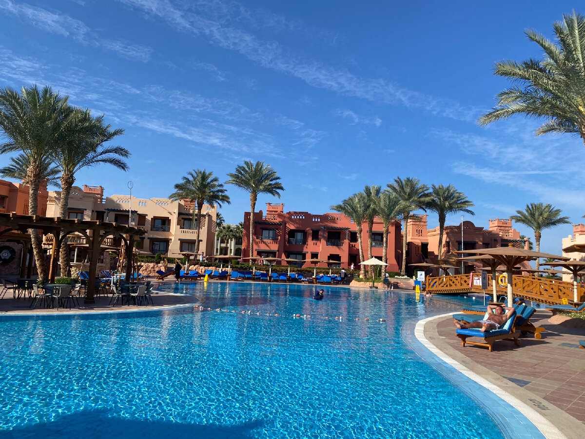 Charmillion Sea Life Resort