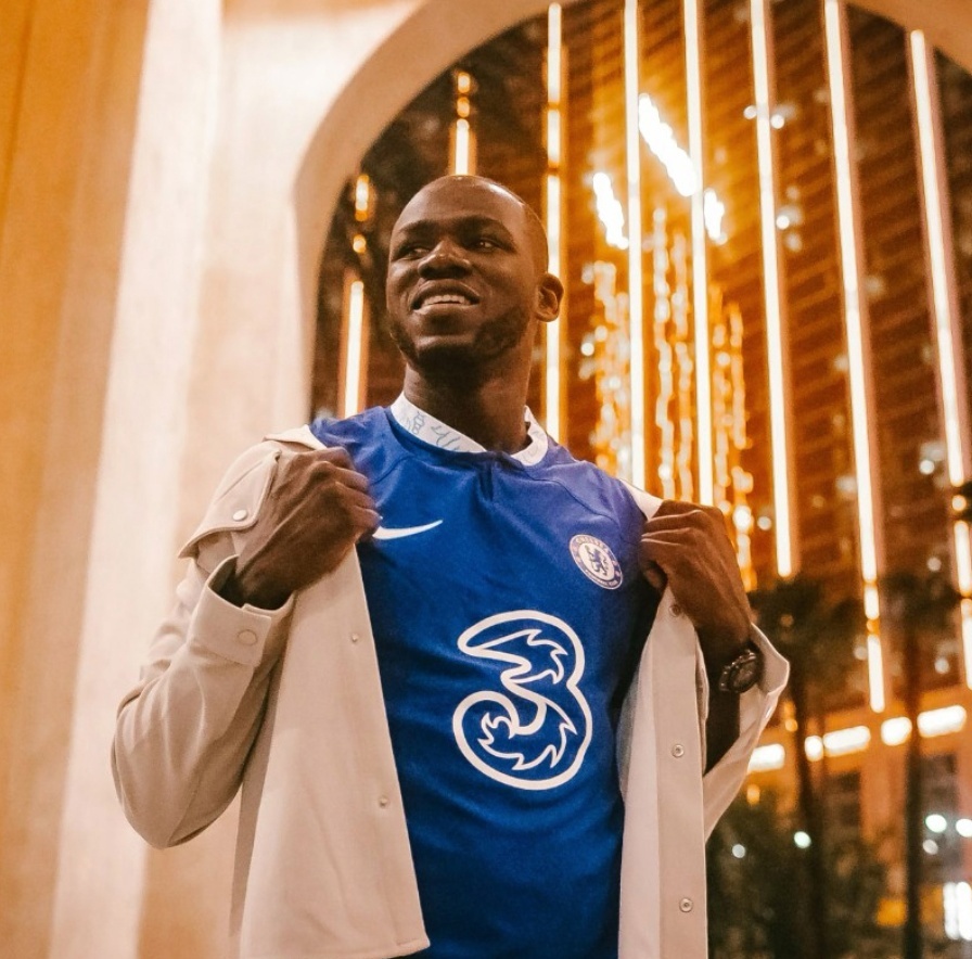 Кулибали перешёл в «Челси»