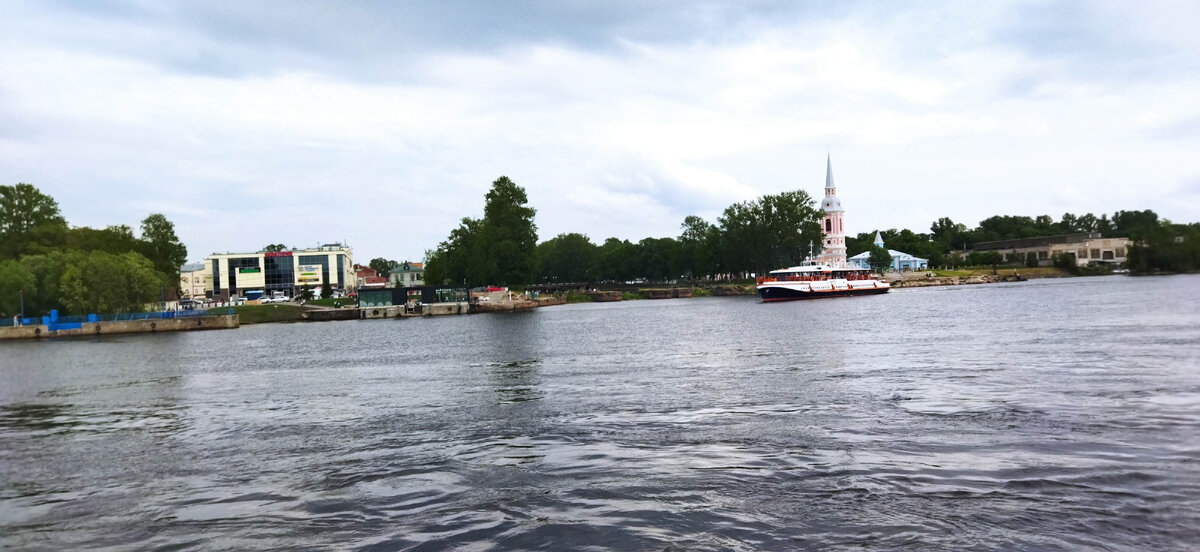 Вид на православный собор города Шлиссельбург