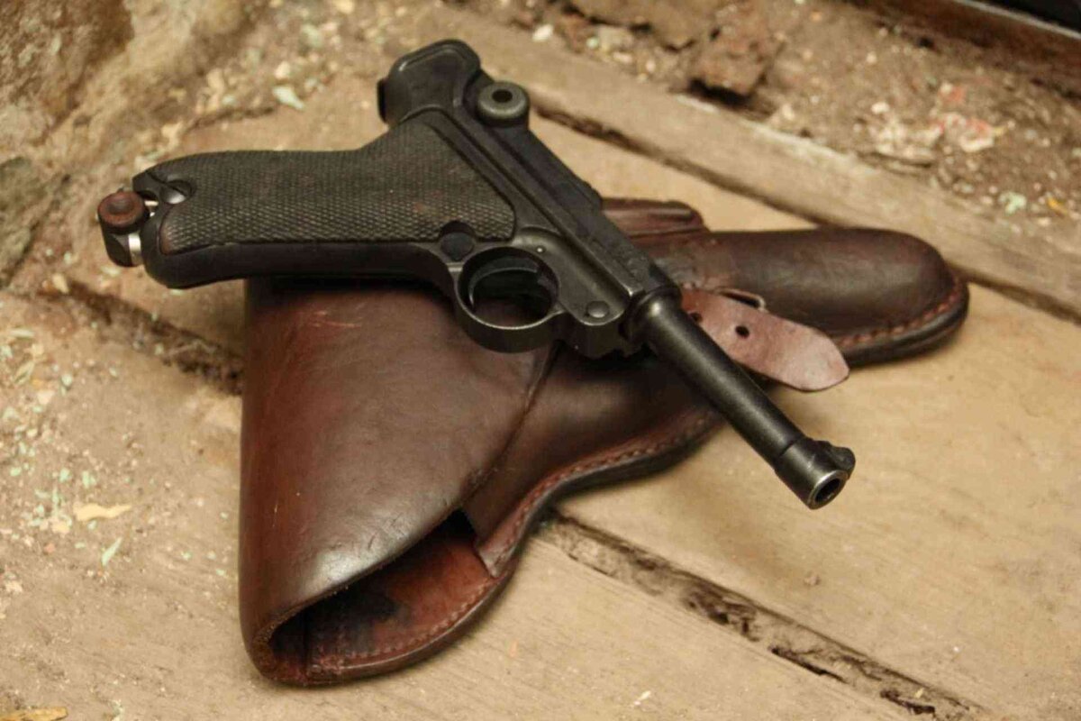 Фото: И за получкой многие фронтовики ходили с трофейным оружием