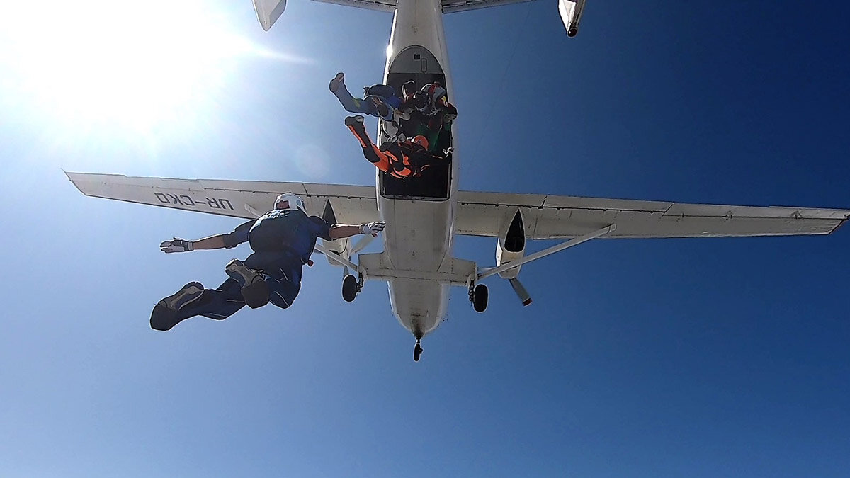 Вот в такую вот рампу и выпал (фото из открытых источников)