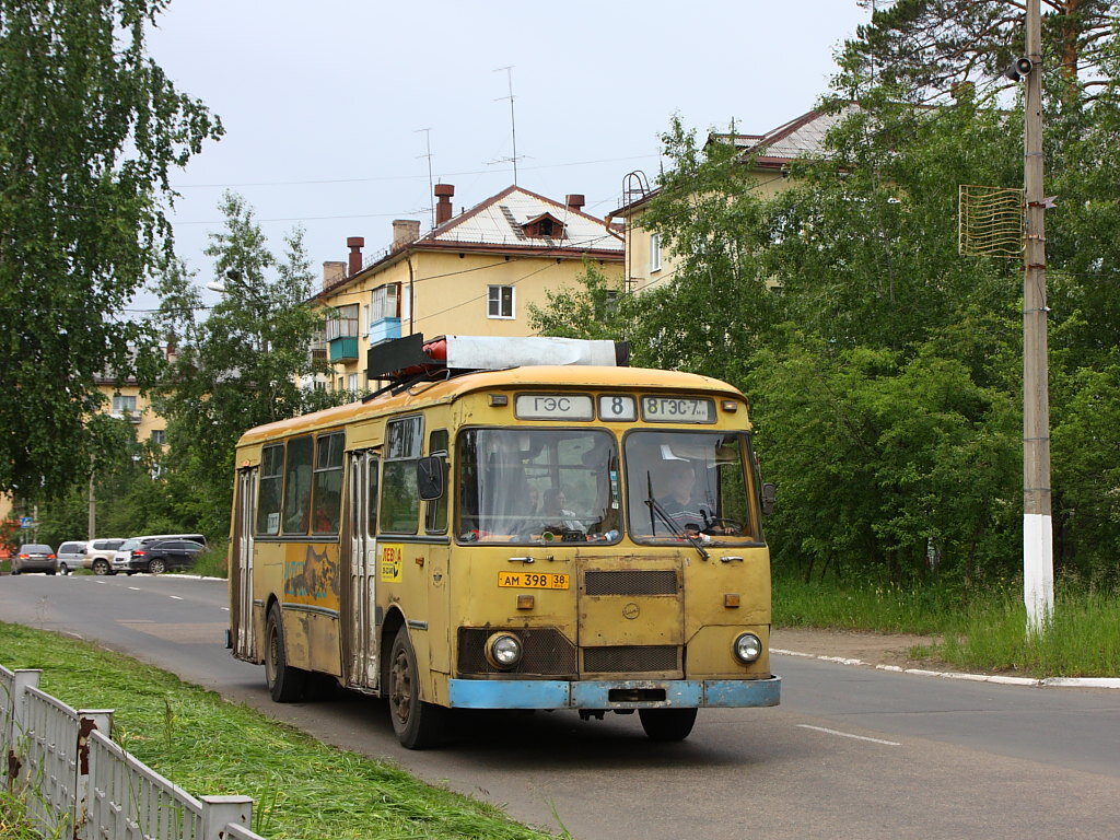 именно на этом автобусе я ездил на работу до 2017 года (последний лиаз 677м в братске, списан этим летом=( )