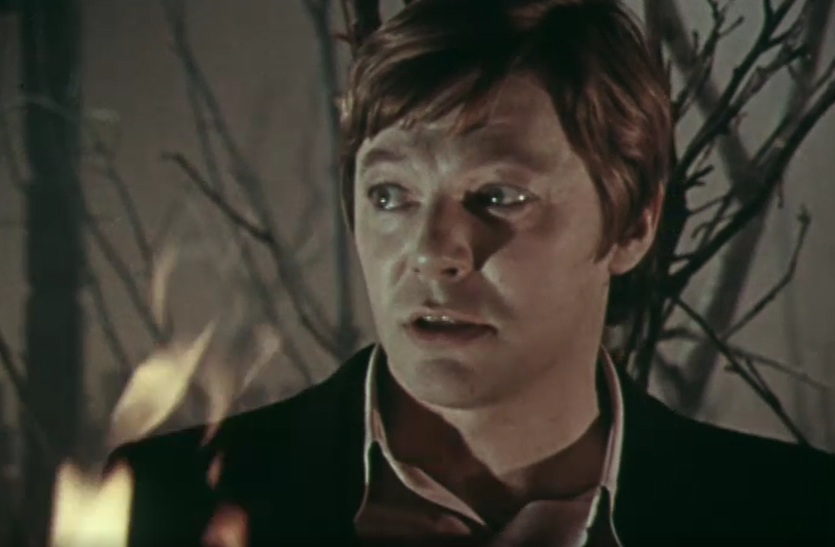 А.Збруев. Кадр из спектакля "Именем Земли и Солнца. Хория" (1981)