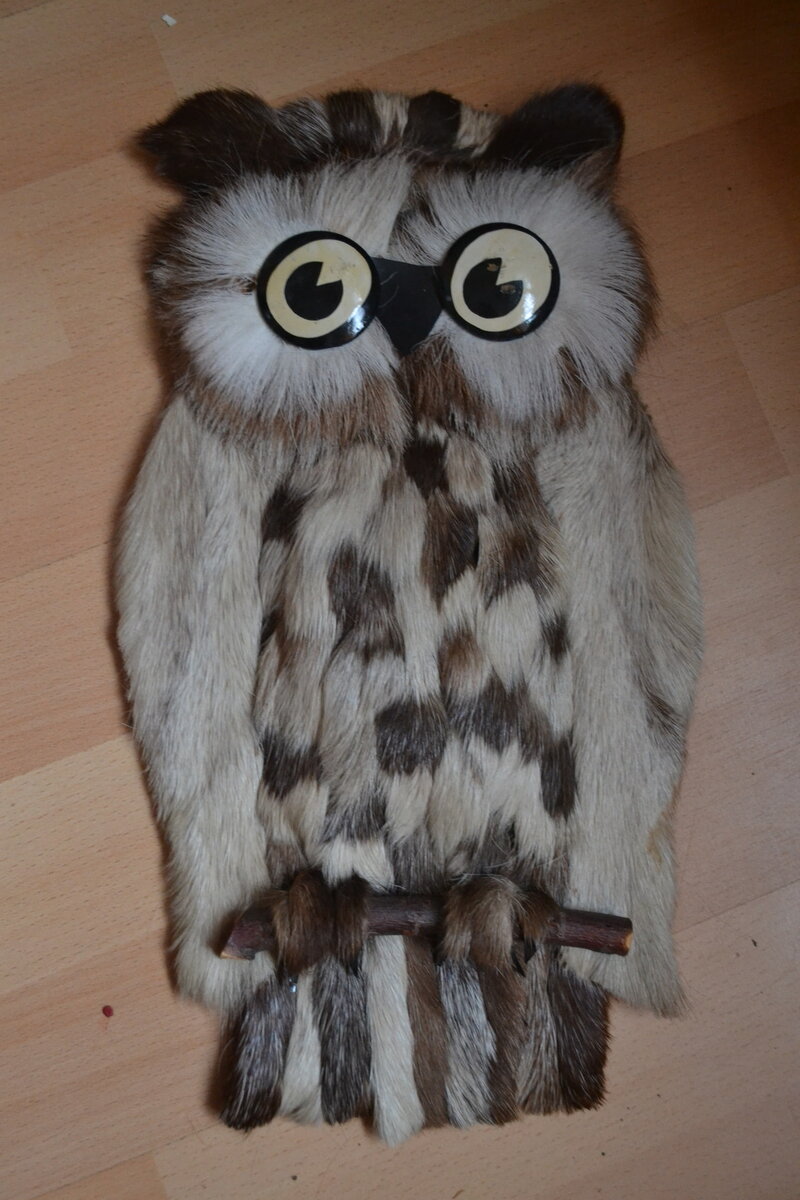 Панно из меха оленя, сова