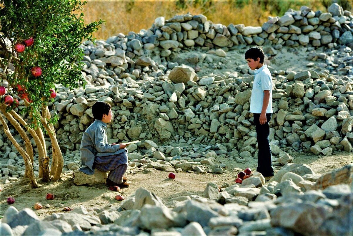 Кадр из свободных источников «Бегущий за ветром» (2007)