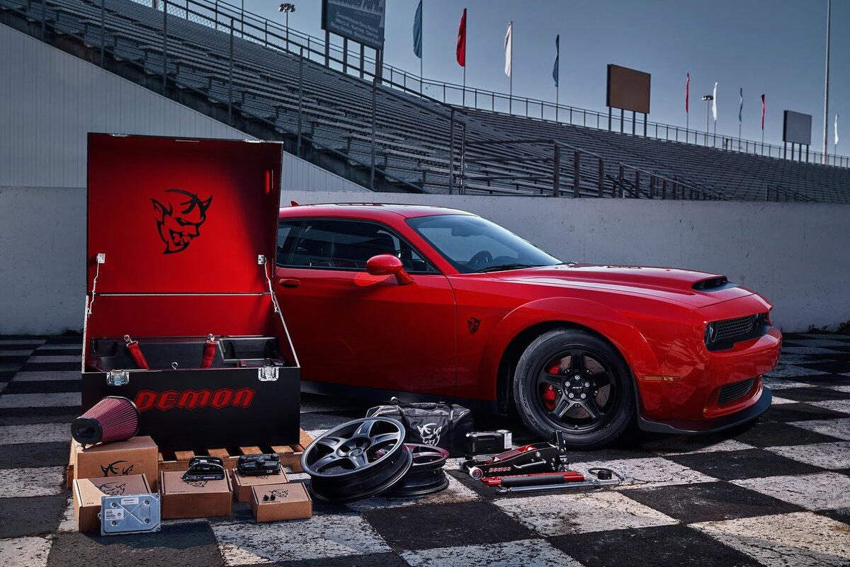 Dodge Challenger srt Demon