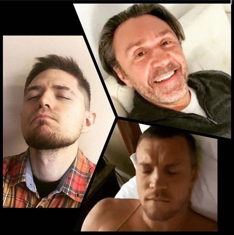 что наши pуки не для скуки, для любви сеpдца, для любви сеpдца, той котоpой нет конца. Слова из известного хита ВИА Самоцветы 70-х годов, неоднозначно бы звучал на сегодняшний день. 