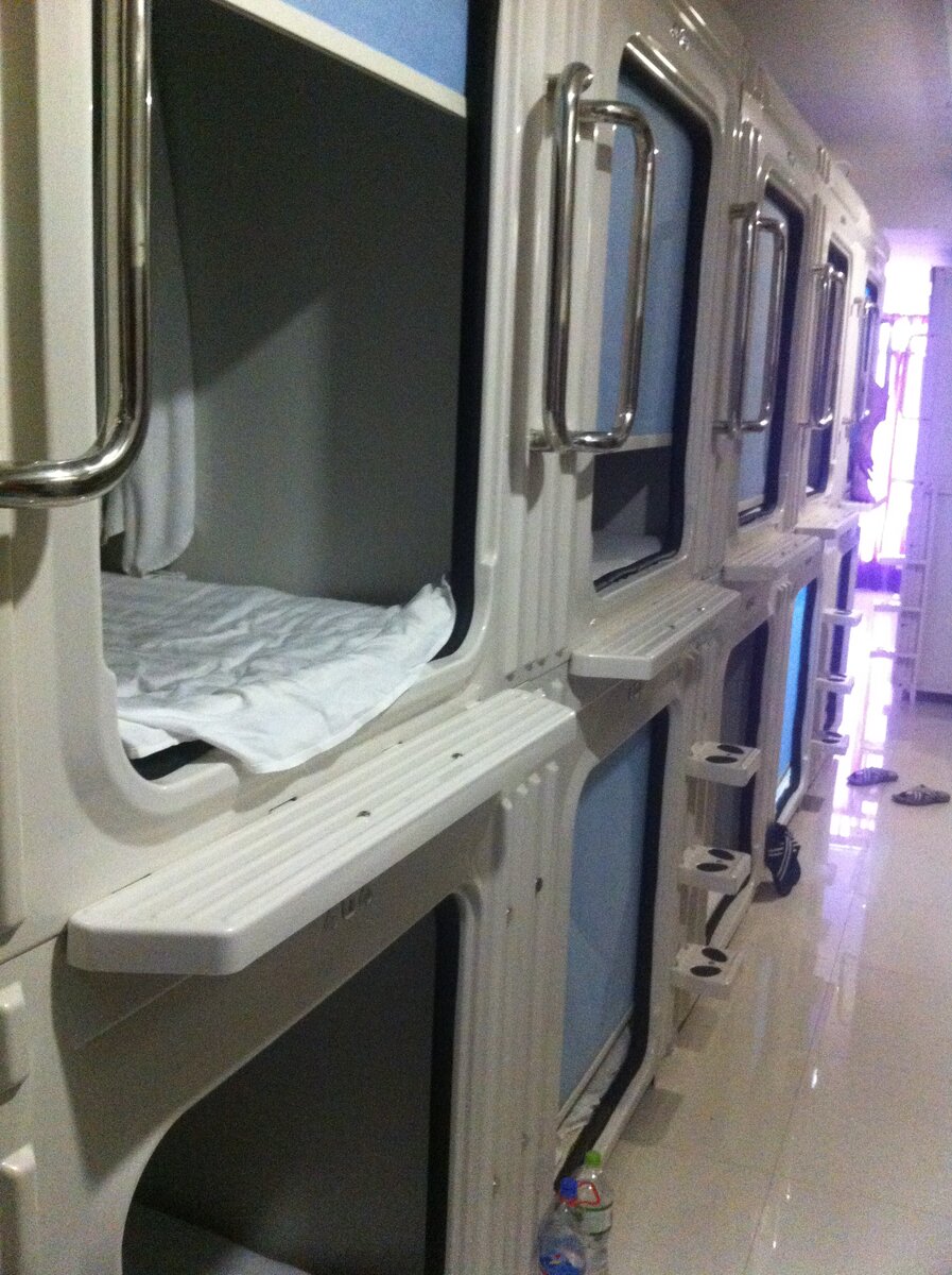 Общий вид капсул. Моя - снизу