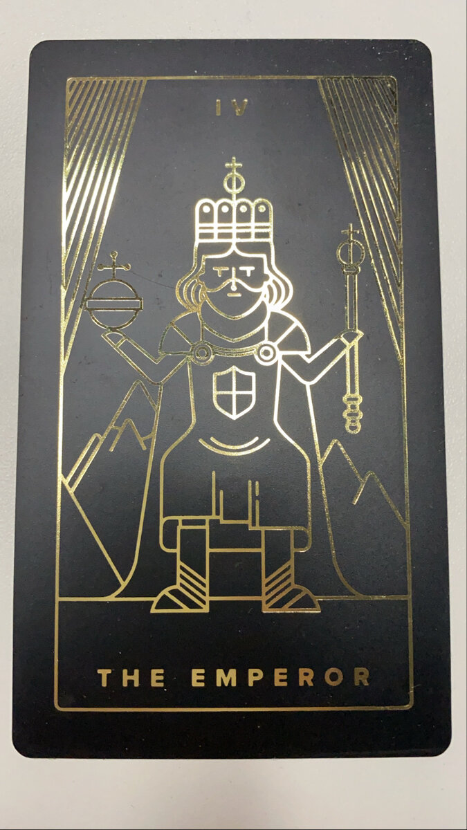 Гадание онлайн на картах таро: Какие чувства он скрывает от вас. Первый вариант. Фото автора 