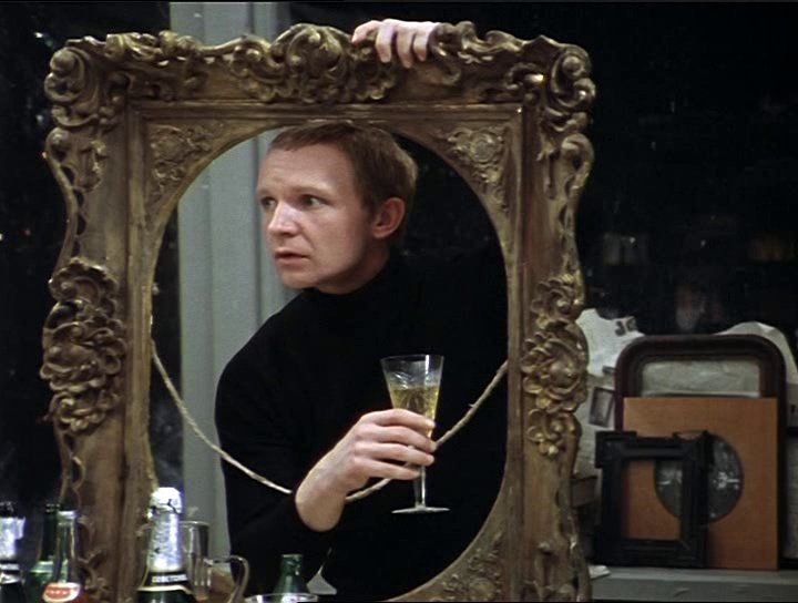 Кадр из фильма "Ирония судьбы, или С легким паром!"