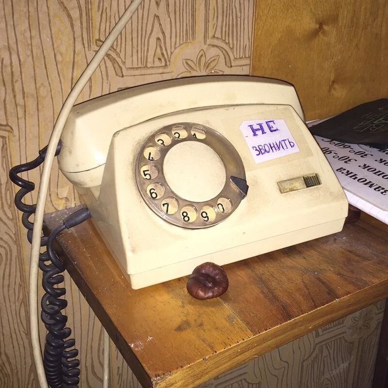 дисковый телефон. 