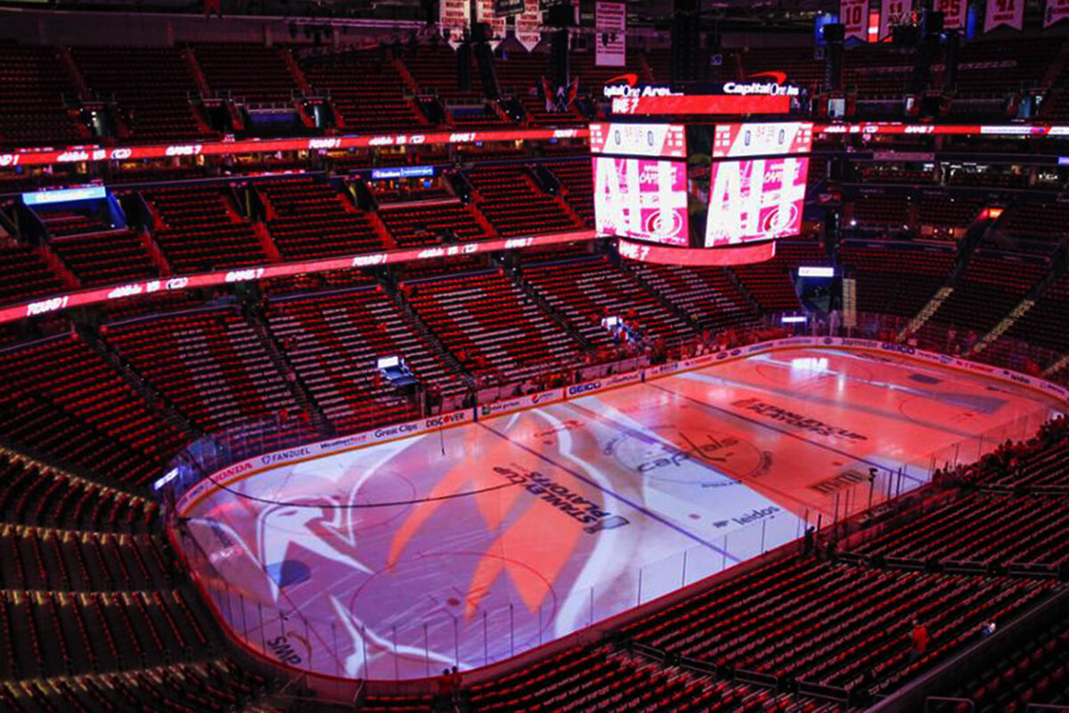 Такров арена. Capital one Arena, Вашингтон. Арена Washington Capitals. Арена Вашингтон Кэпиталз. Ледовый дворец Вашингтон Кэпиталз.