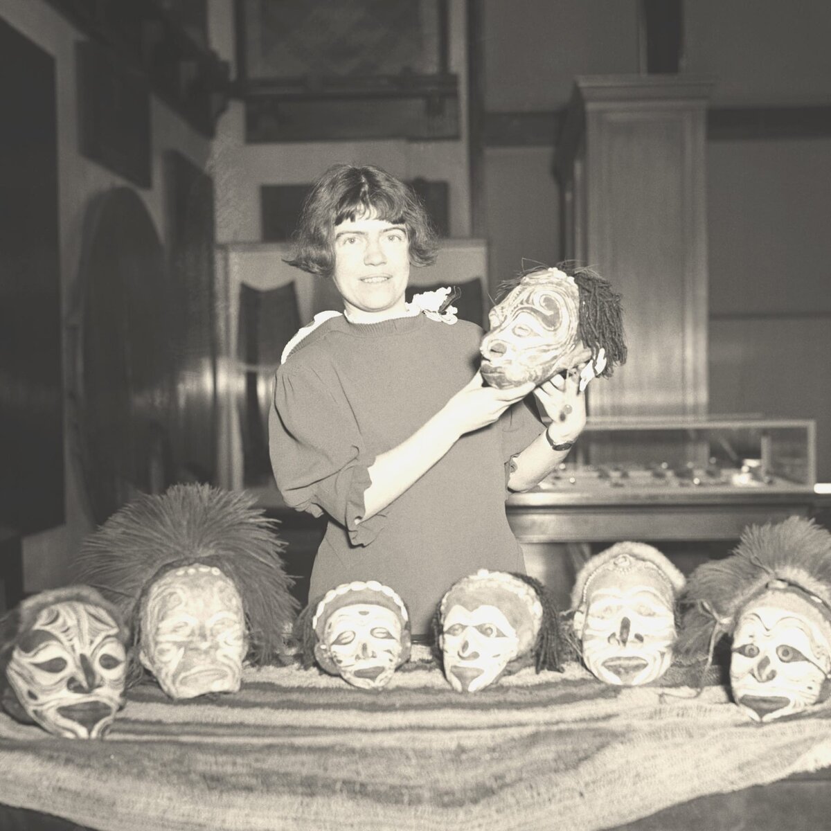 Фотосессия братьев спустя много лет. Фото несколько лет спустя. Древние люди хомо сапиенс. Несколько лет назад. Детство человека.