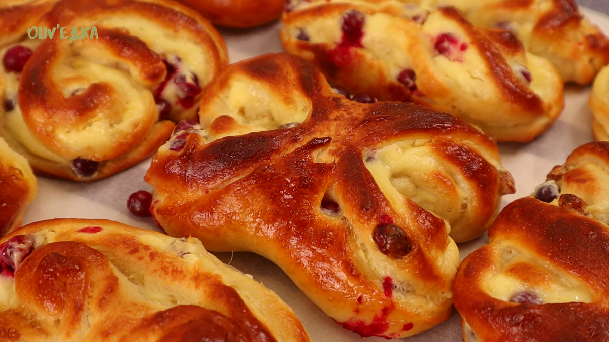 Булочки с клюквой