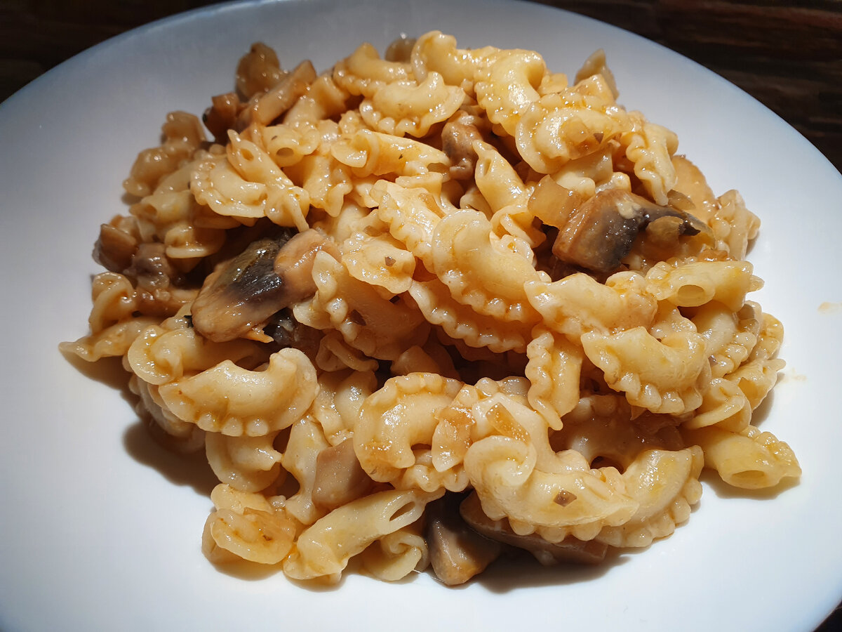 Ужин в тарелке мужа