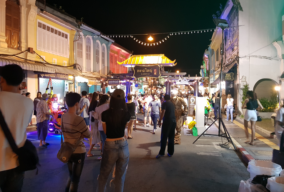 В Таиланде. Пхукет таун