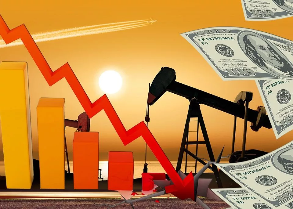Нефтяная игла неизбежно нанесла советской , а затем и российской экономике урон . 