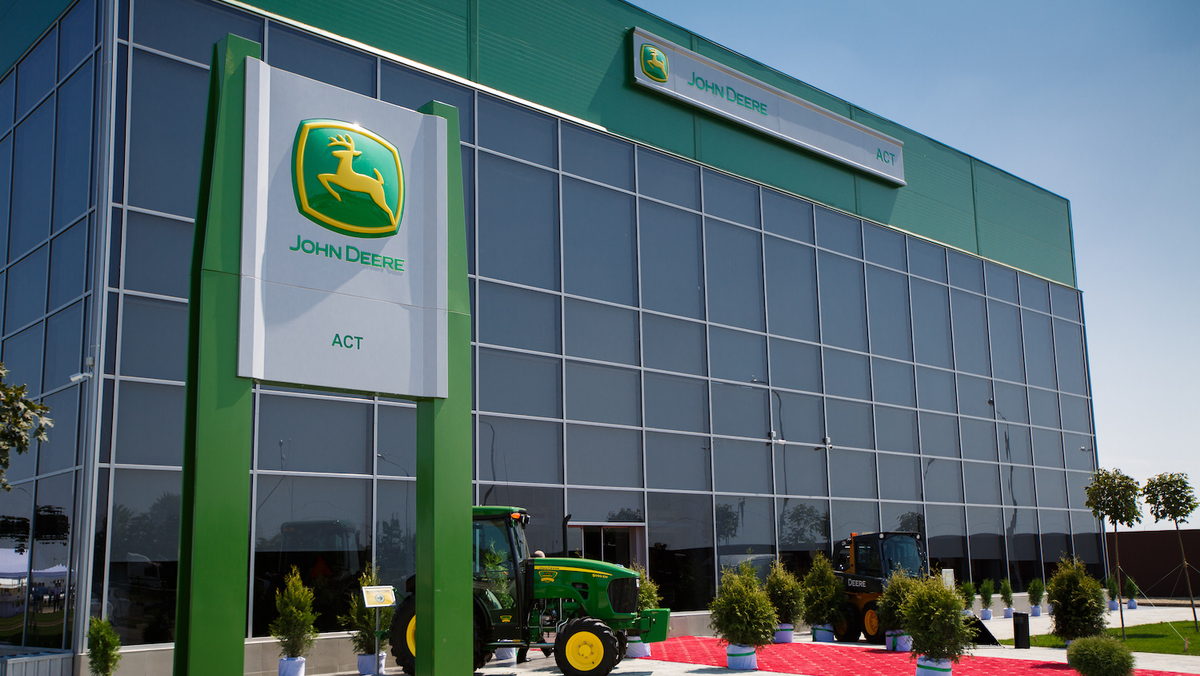 Ушёл John Deere... 