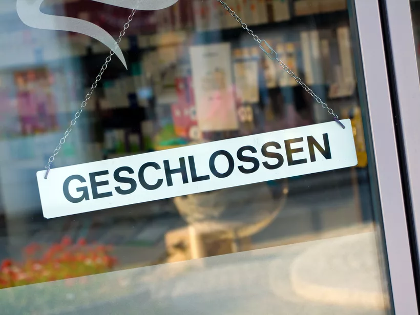 Табличка закрыто в Германии