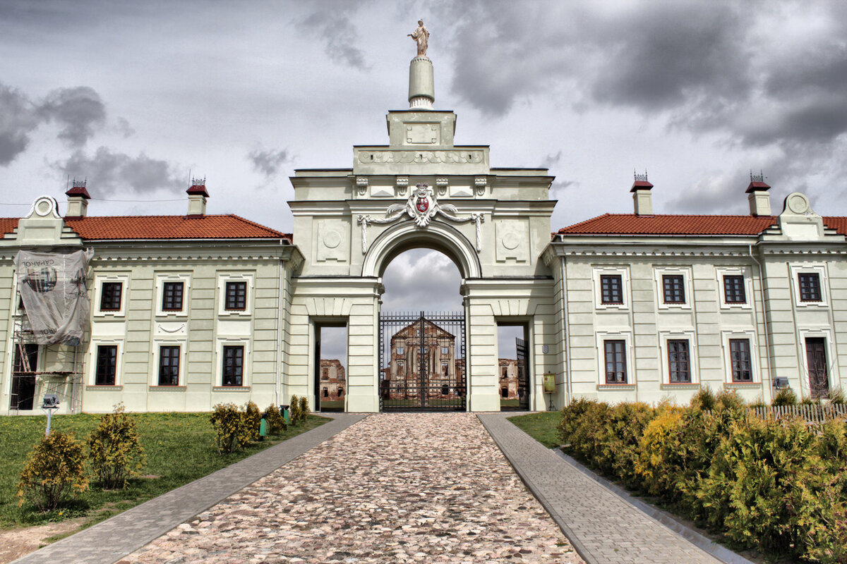 Фото замок сапегов в ружанах