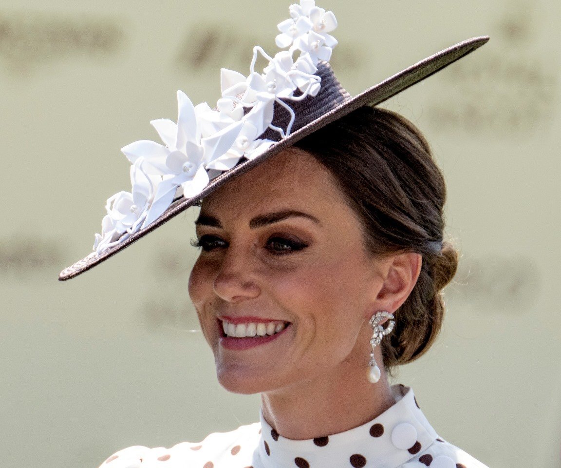     «Привязалась к лейблам высшего уровня»: Кейт Миддлтон сменила имидж