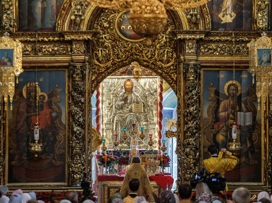     Троицкий собор в Пскове. Преображение Господне - большой христианский праздник Вадим Боченков