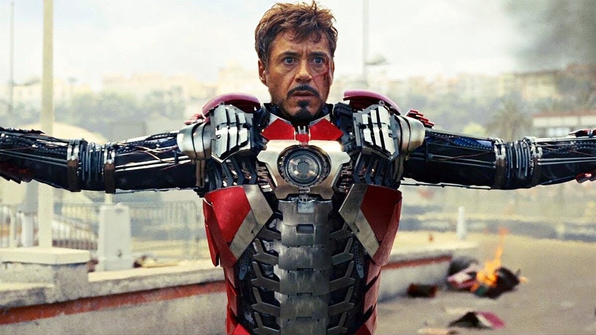 Железный человек в каких фильмах. Тони Старк Железный человек 2. Железный человек Тони Старка. Robert Downey Jr Iron man 2008. Железный человек 2 Тони.