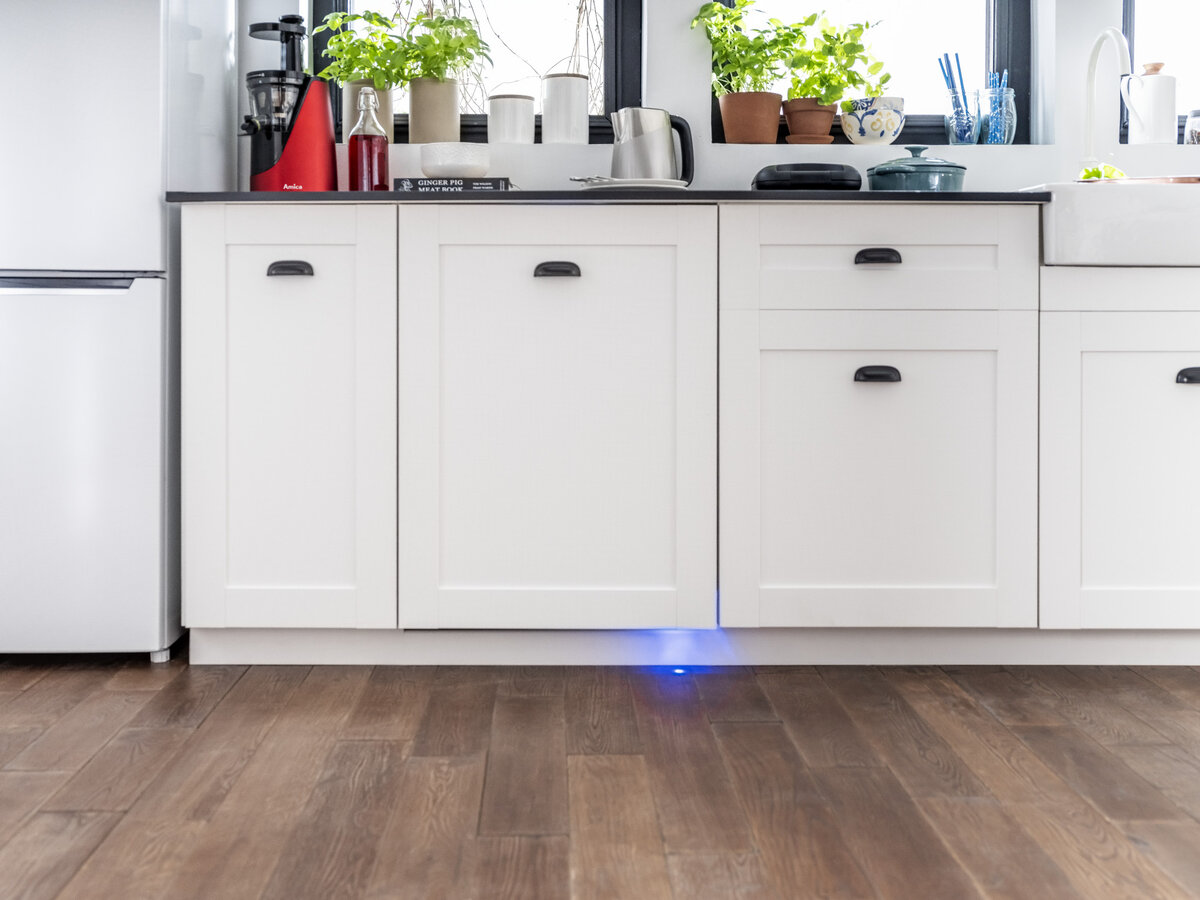 У модели ZIM426EBI много преимуществ, но главная из них - бесшумная работа.