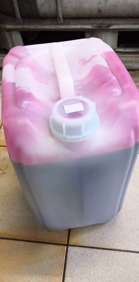 НОВАЯ КАНИСТРА С ШАМПУНЕМ