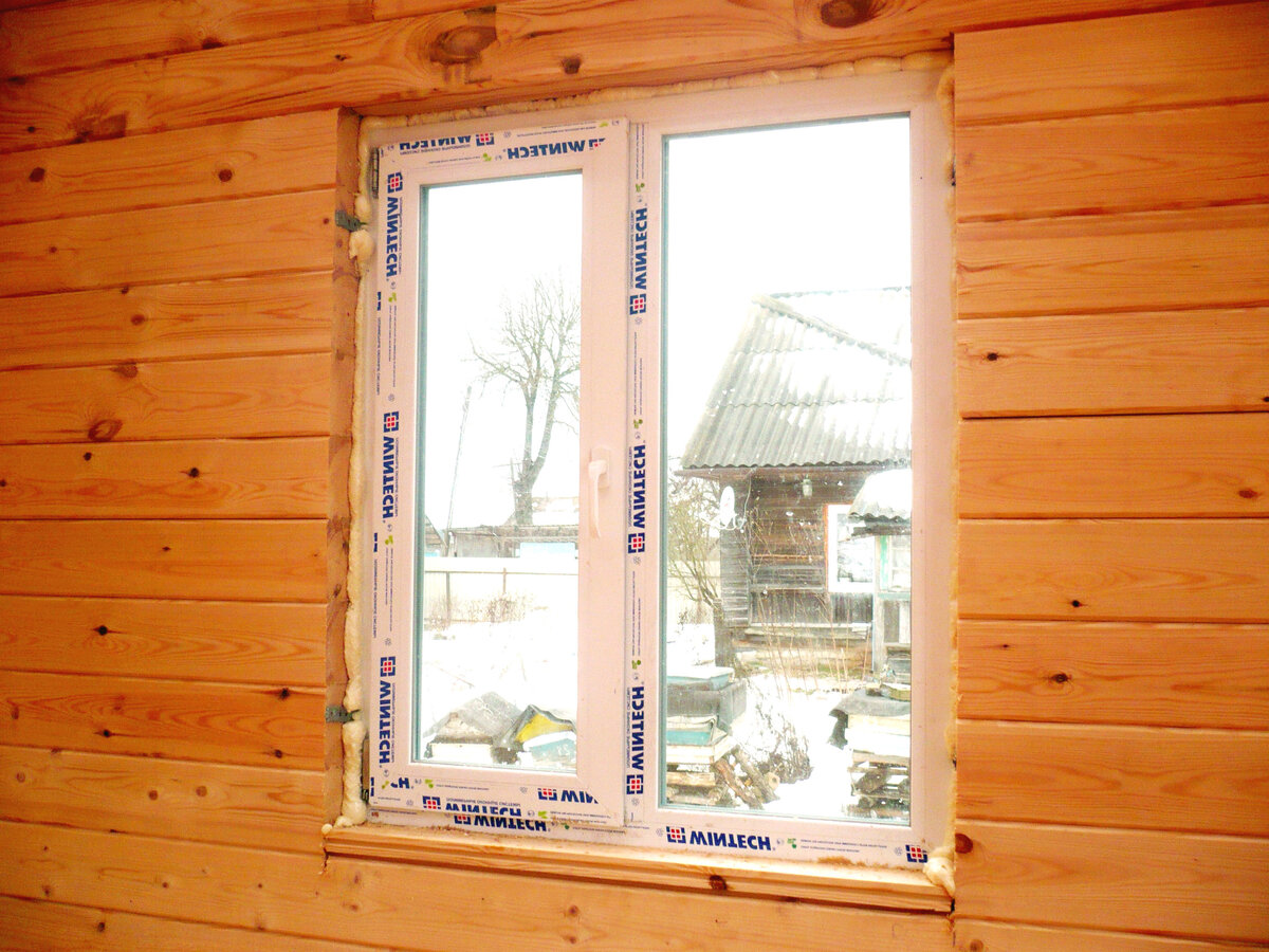 Технология установки ПВХ-окон в деревянный дом