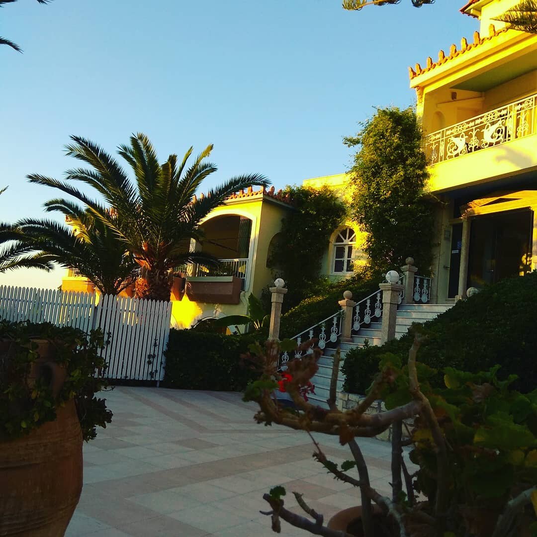 Вызов днем, в апартаменты.