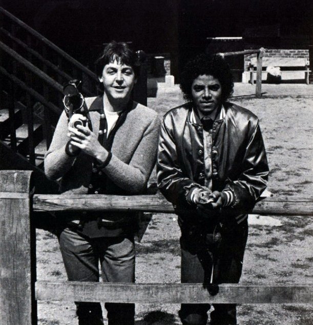 Пол Маккартни и Майкл Джексон во время работы над клипом Say Say Say (1983).