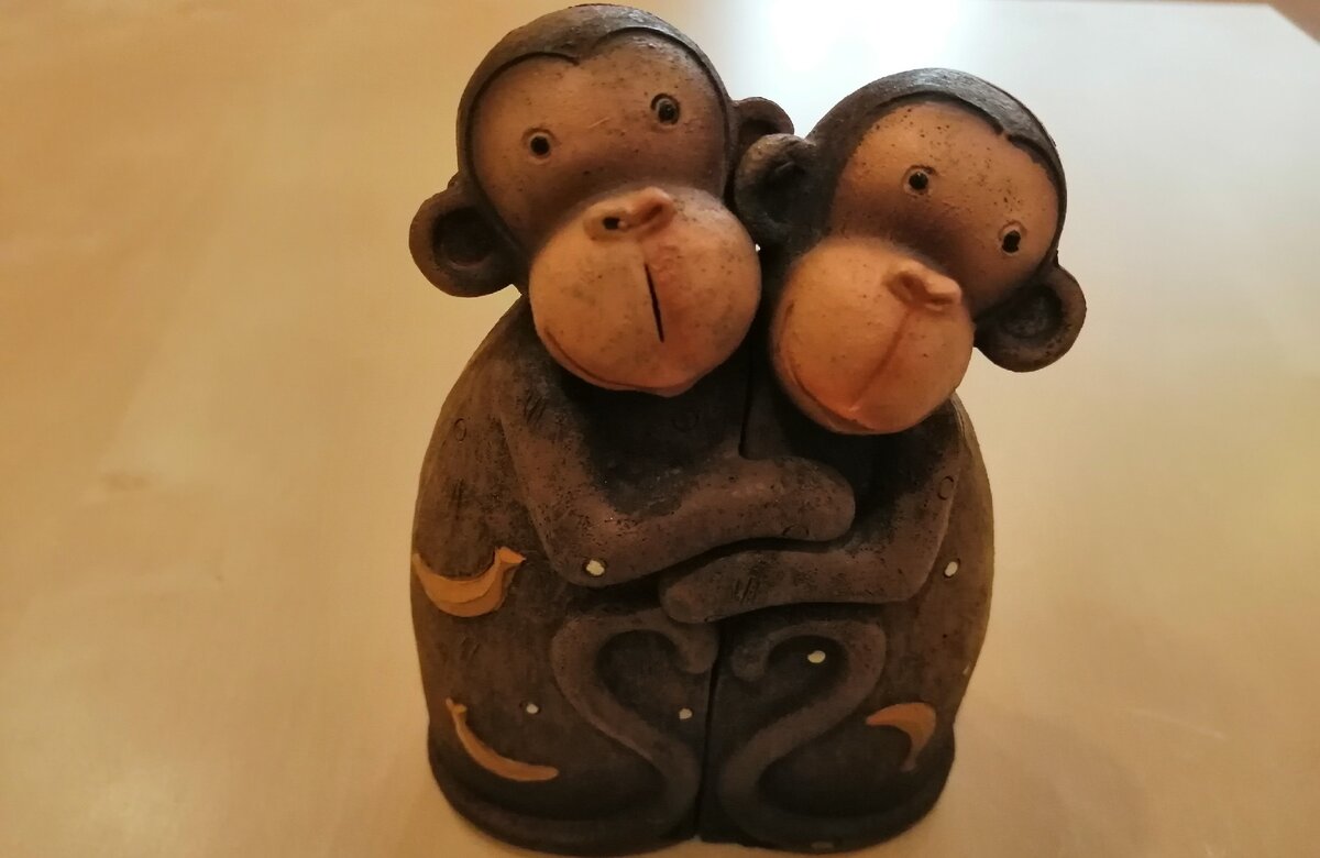 Я и дочь :)). Пока она не готова от меня отделится , как эти обезьянки :)