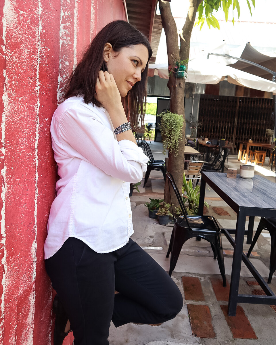 Что я сделала, чтобы найти работу в посольстве.