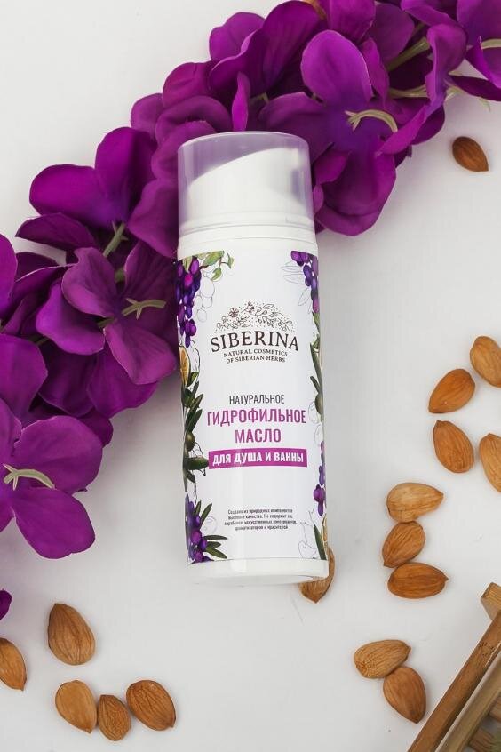 Гидрофильное масло "Для душа и ванны". Обеспечивает бережное очищение и уход за телом. Масло хлопковое успокаивает, смягчает и увлажняет чувствительную кожу. Масло виноградной косточки восстанавливает, омолаживает, придает коже упругость.    