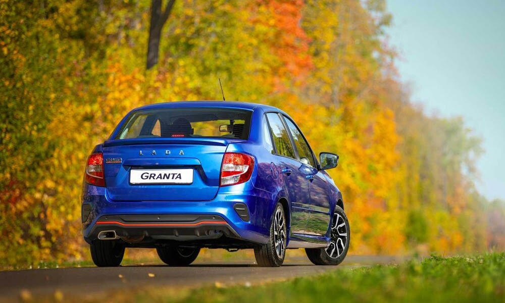 Лада Гранта Drive Active. Фото из открытых источников. Источник ЯндексКартинки.