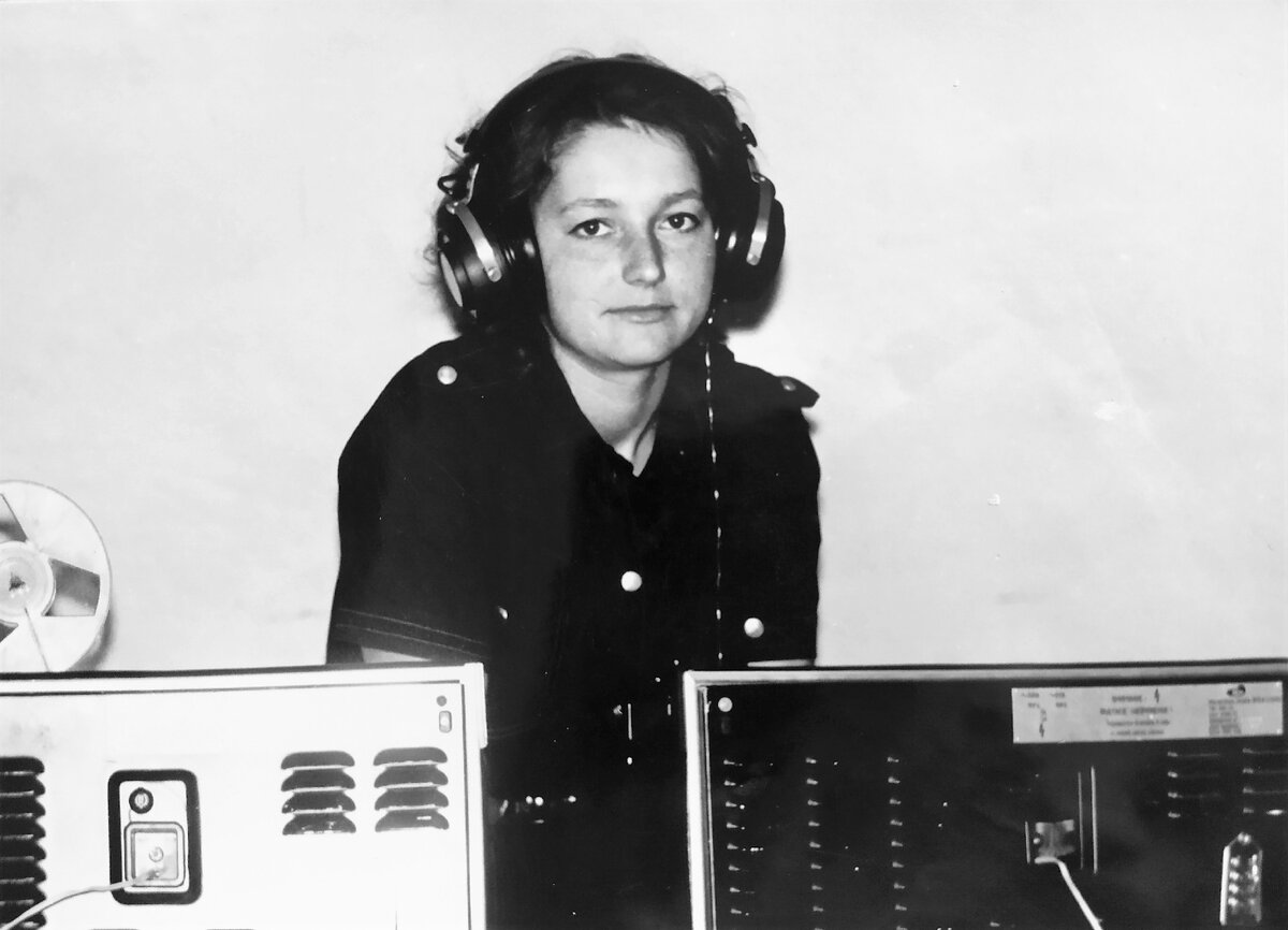 80-й год ДК, на дискотеке