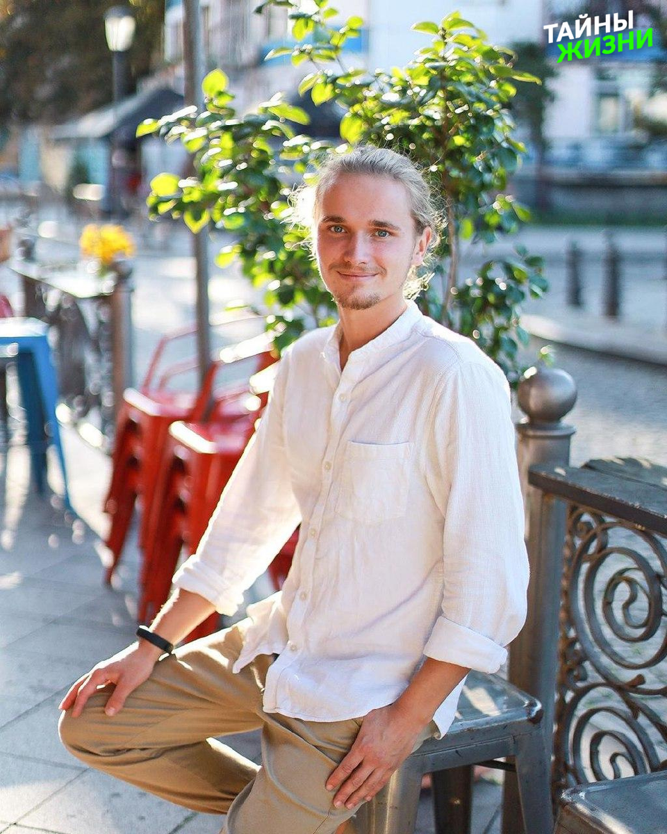 Дмитрий Елистратов "...как только меня "зажгли", я понял, я почувствовал тотальное присутствие в настоящем."