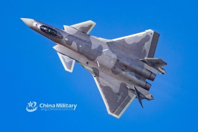  Китайский истребитель J-20 (фото из свободных источников) 