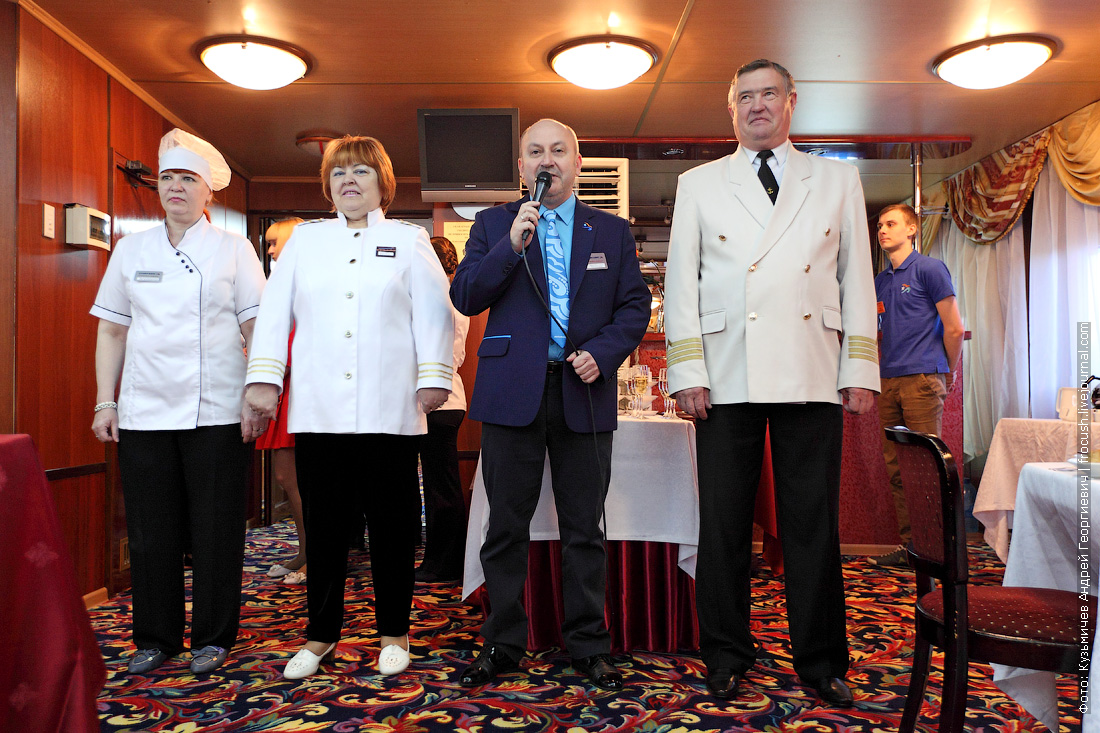 Шеф повар на круизном лайнере. Повар на судне. Доминико филиппоне. Повар на корабле. Повар на теплоходе.