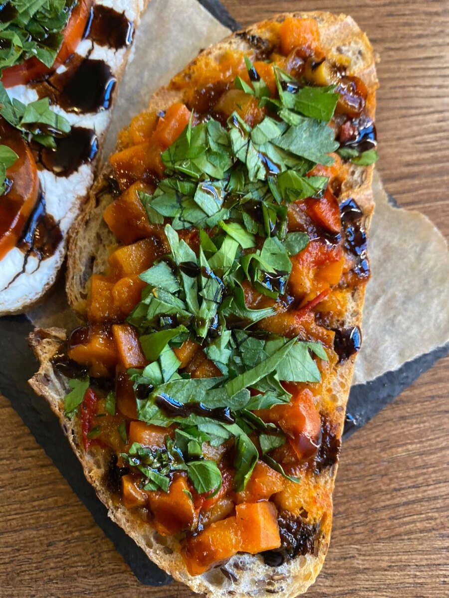 https://www.instagram.com/bruschetta_18/