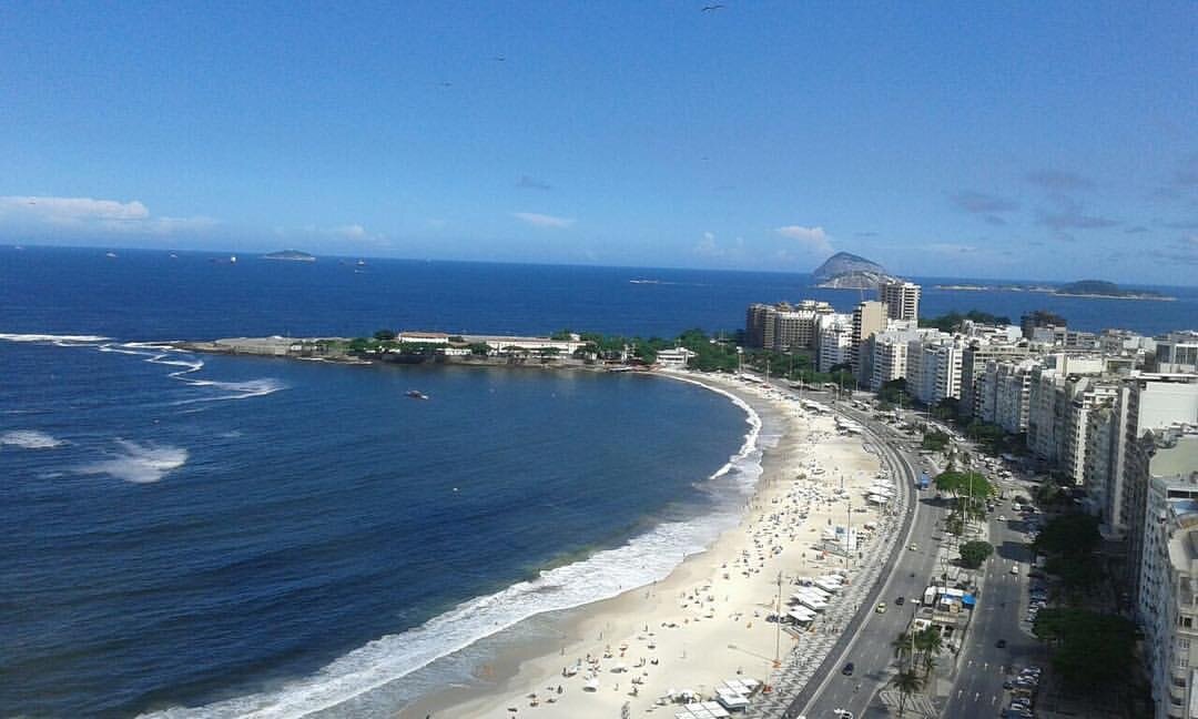 Вид на Копакабану с высоты птичьего полёта