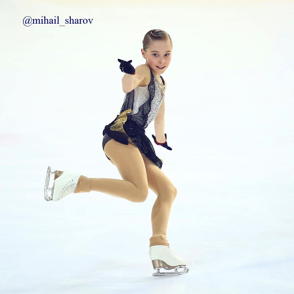 Фигурное катание девочки 10. Елизавета сергеевна туктамышева олимпиада 2022. Фигурное катание девочки 10. Фигурное катание девочки 10. Вероника жилина фигуристка.
