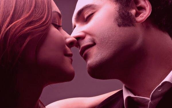 Красивые фото на которых парень и девушка целуются - сборка